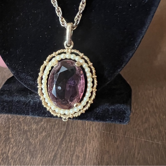 Avon statement necklace gold tone purple pendant - Picture 6 of 11